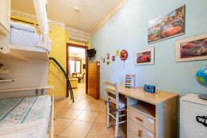 Chic Apartment in Barletta - Sunny Terrace