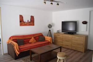 APPARTEMENT NEUF ET INDÉPENDANT DANS REZ-DE-VILLA