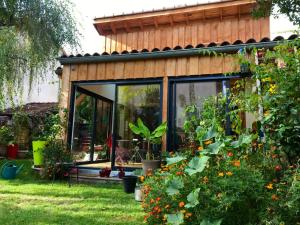 Chalet d une chambre avec jardin clos et wifi a Lamastre