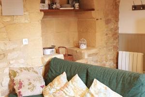 Maisons de vacances La Bassiere, Gite de charme, au centre d'un village typique : photos des chambres