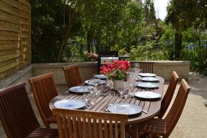 Villas Villa, piscine, jardin, barbecue, proche centre : photos des chambres