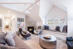 Lake Placid Lodge by Outpost Whistler - 4hvězdičkové hotely ve městě Whistler