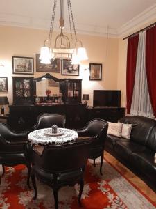VILA SREM