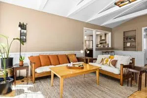 Modern Rancher in the Woods - Neuse Crossroads