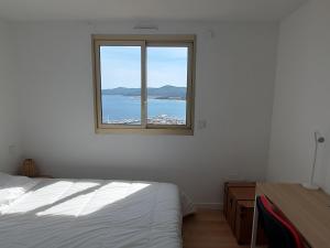 Appartements Appartement Le Lavandou, 3 pieces, 4 personnes - FR-1-677-14 : photos des chambres