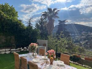 Maisons d'hotes Villa Palmire, large terrace with jacuzzi available : photos des chambres