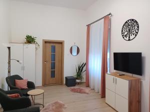 RÁD-VÁR Apartmanház
