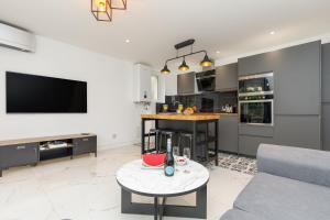 Cyclades YourHostHelper