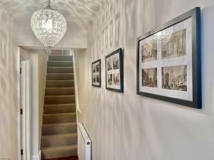 Wickland Cottage by inspirestays-com