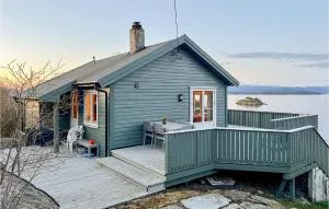 4 Bedroom Lovely Home In Bjoa - Førde