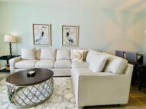 Beach Club 1004B by ALBVR - Beachfront Beauty - New appliances and bunk beds