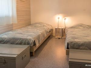 PORT-LOUIS : Appartement Type 3 avec Balcon, Vue Mer, Parking, 4 couchages - FR-1-349-198