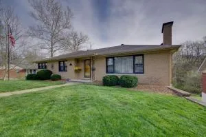 Charming Jefferson City Home 2 Mi to Downtown! - Apache Flats