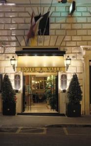 Valle hotel, 
Rome, Italy.
The photo picture quality can be
variable. We apologize if the
quality is of an unacceptable
level.