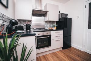 Commercial House, By Solace Stays