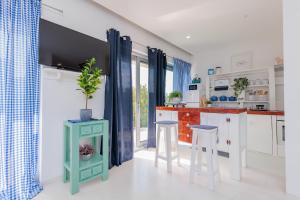 Luxury Apartment Slavica by the sea,with garden