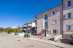 Apartments with a parking space Rovinj - 20847