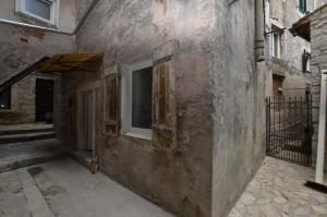 Apartments and rooms with WiFi Rovinj - 20857