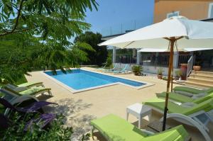 Family friendly house with a swimming pool Kurili, Central Istria - Sredisnja Istra - 20876