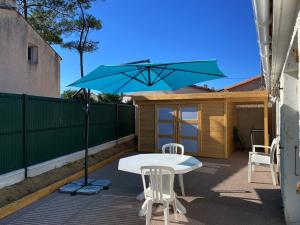 Maisons de vacances Maison a Jard-sur-Mer, 500m de la Plage, 2 Chambres, Climatisation, Parking et Jardin Cloture - FR-1-336-124 : Maison de Vacances
