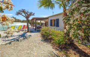 Maisons de vacances Stunning Home In Linguizetta With Wifi, 4 Bedrooms And Swimming Pool : photos des chambres