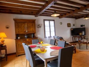 Maison confortable, charmante, jardin clos, proximité sites historiques - FR-1-616-177