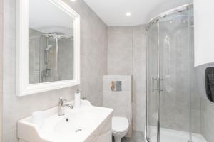 UROCZY ZAKĄTEK - Apartamenty z własnymi tarasami i grillem w centrum Zatora, blisko Energylandii