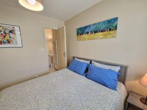 Appartement avec Piscine, Tennis & Balcon, Centre-ville Chatelaillon-Plage, 6 Pers, 2 Ch - FR-1-706-17