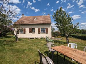 Maisons de vacances Gite Pouligny-Saint-Martin, 6 pieces, 10 personnes - FR-1-591-417 : photos des chambres