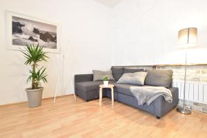 Big place in city center with parking