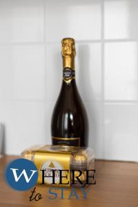 Entire Modern House City Center