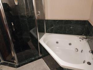 Luxury Privately Owned Ocean View Studio O4KS Gold Tower