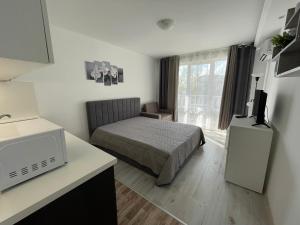 Студио Симона 4 - първа линия море