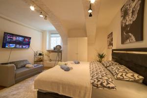 Downtown secret apartment