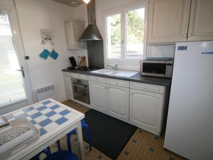 Maisons de vacances Maison Longeville-sur-Mer, 3 pieces, 4 personnes - FR-1-22-303 : photos des chambres