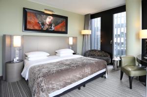 King Room - Club Access room in Hyatt Regency Dusseldorf