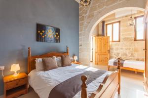 Naduri, Beautiful Gozitan Villa plus Pool - Happy Rentals