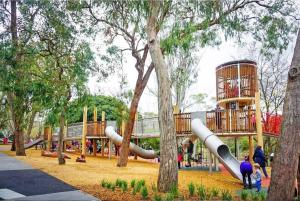 Maroondah 3BR Brick Entire Home Free Wi-Fi Parking