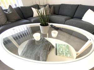 `Achterdeck` moderne & hochwertige Hausscheibe in Sackgassenlage!