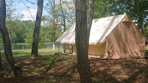 Campings Camping Onlycamp Le Port : photos des chambres