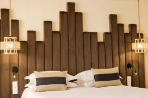 Deluxe Double or Twin Room with City View room in Hotel Onda