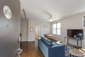 CozySuites Music Row Spacious 1BR in Nashville! 60