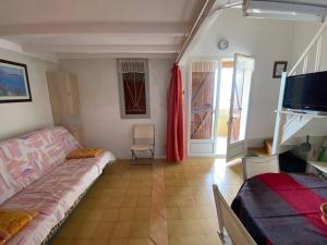 Appartement en bord de mer avec mezzanine, balcon et parking privé à Port Leucate, 6 couchages - FR-1-81-482