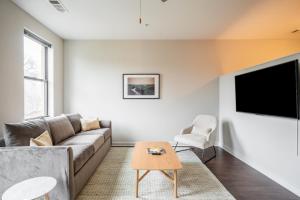 CozySuites MusicRow Astonishing Studio with free parking 22