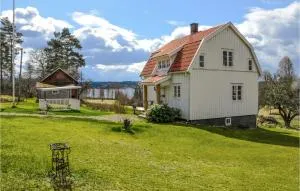 Cozy Home In Årjäng With Kitchen - Fossby