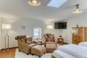 Natur pur! Exklusive Ferienwohnungen in historischer Poststation Bornkrug - Drewitz