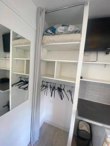 Appartements Super Appartement Entier avec Balcon 10mn de PARIS : photos des chambres