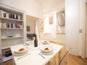 The Best Rent - Cozy two-bedroom apartment in Porta Romana district