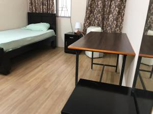 Visitors Lounge by MMG - 2&3BHK Furnished - Rd 12 Banjara Hills