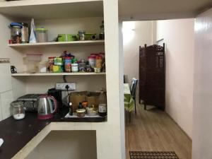 Visitors Lounge by MMG - 2&3BHK Furnished - Rd 12 Banjara Hills